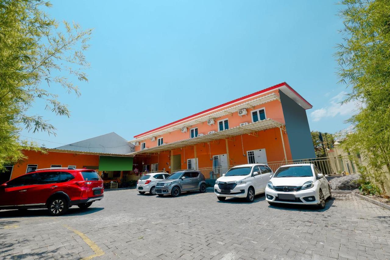 Oyo 1835 Kostel Wood Ξενοδοχείο Σεμαράνγκ Εξωτερικό φωτογραφία
